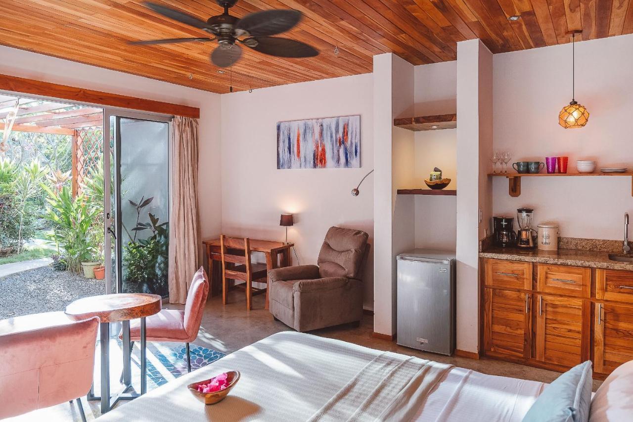 Iluminar Beachfront Suites Nosara Esterno foto